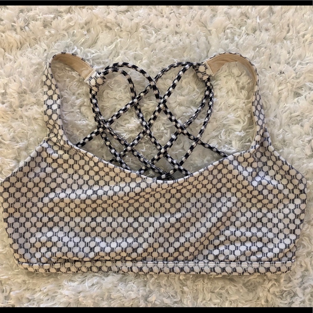 Lululemon Free to Be Bra 6